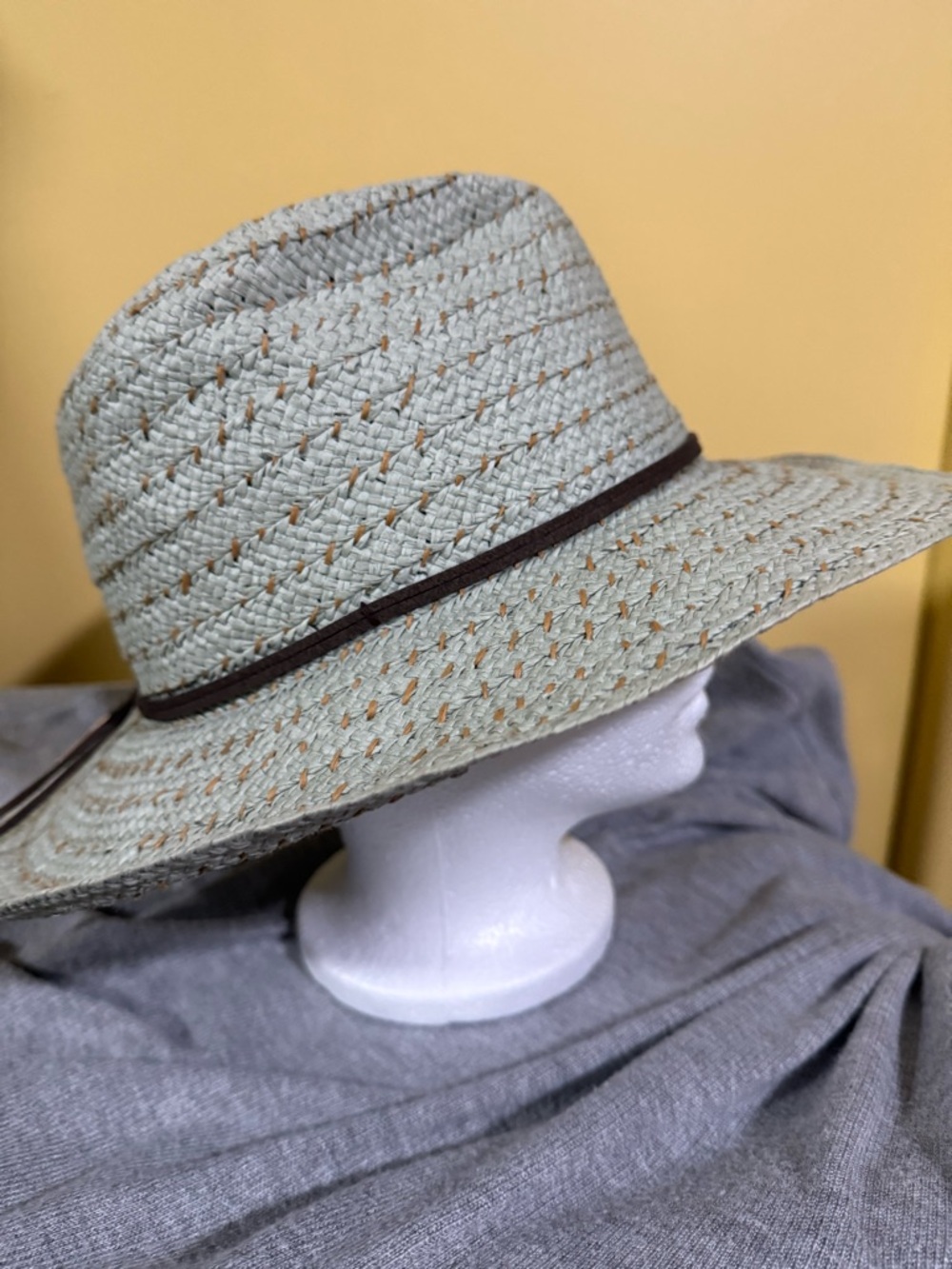 Vintage Roxy Hat - Picture 5 of 7